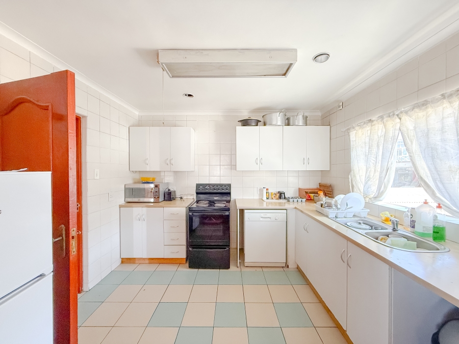 To Let 4 Bedroom Property for Rent in Plettenberg Bay Central Western Cape